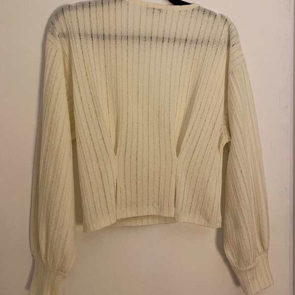 Zara deep v-neck cross front knit w/ full sleeves - Picture 4 of 7